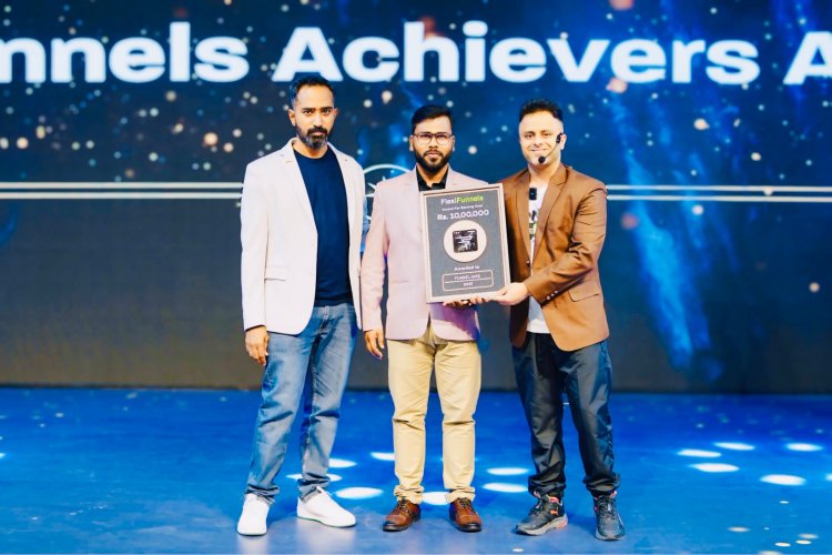From a ₹10,000 Government Job to Building Funnel Hike Marketing Agency — The Inspiring Journey of Alamgir Shaikh