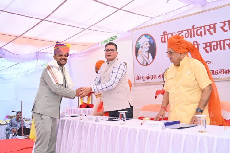 Dr. Ajay Pal Singh Dhanla Honored with Veer Durgadas Rathore Award for Contribution to Yoga and Ayurveda